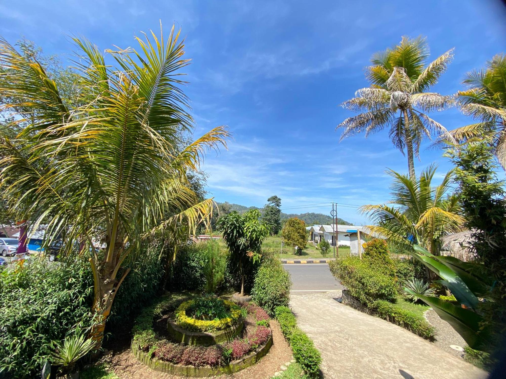 Mahoni Guest House Kelimutu Dış mekan fotoğraf